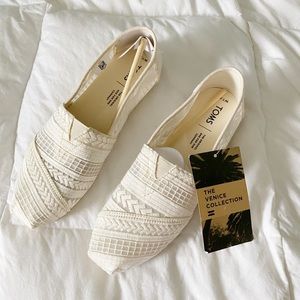 Toms Crochet Venice collection